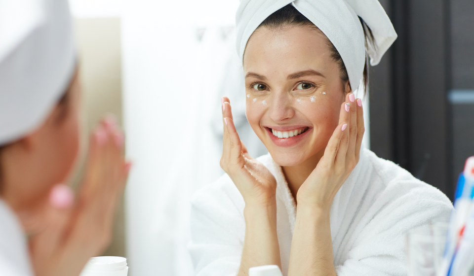 dagelijkse beauty-routine voor een stralende huid - abc cosmetica